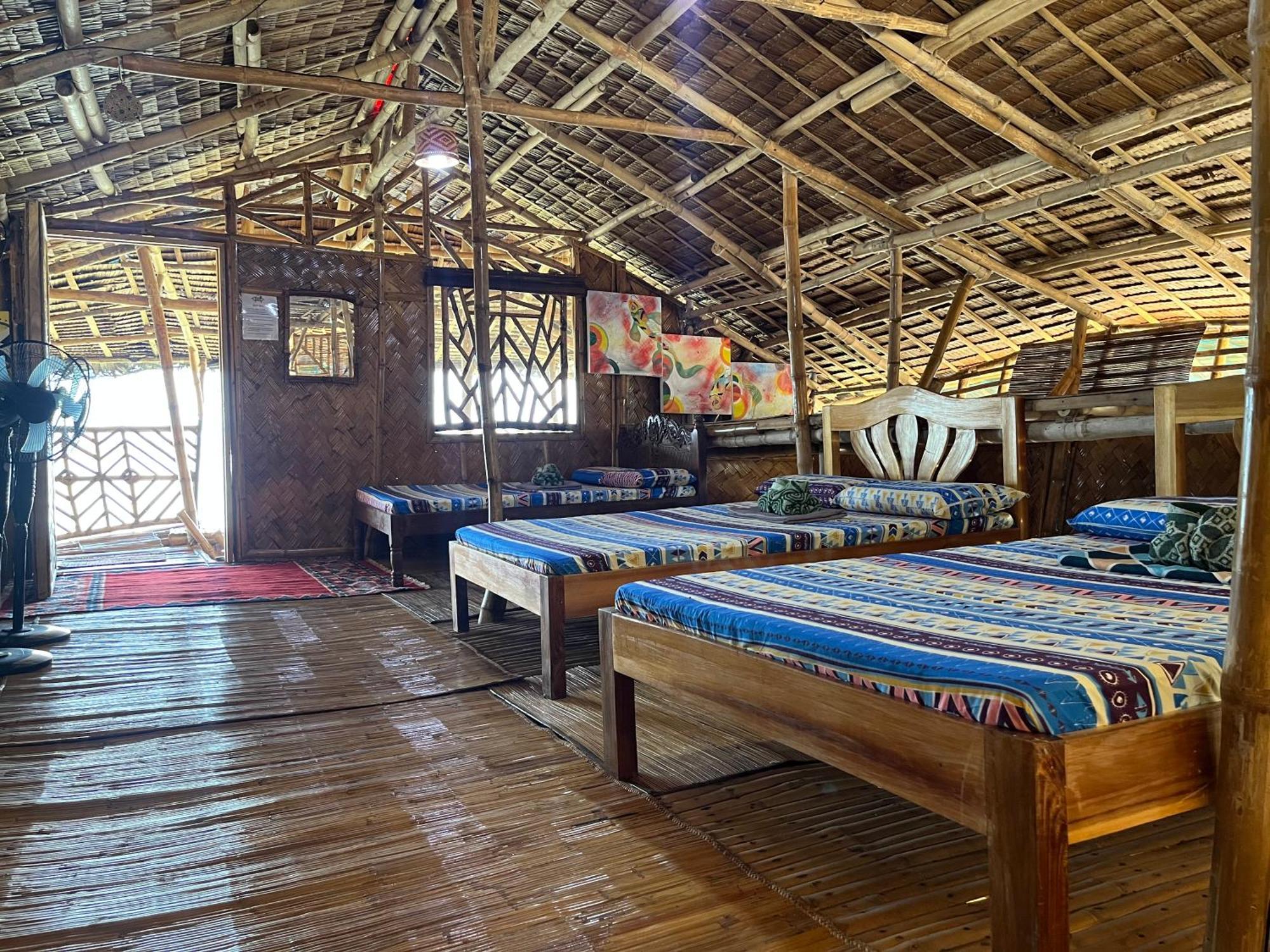 Bamboo Nest Beachfront Puerto Princesa Екстериор снимка