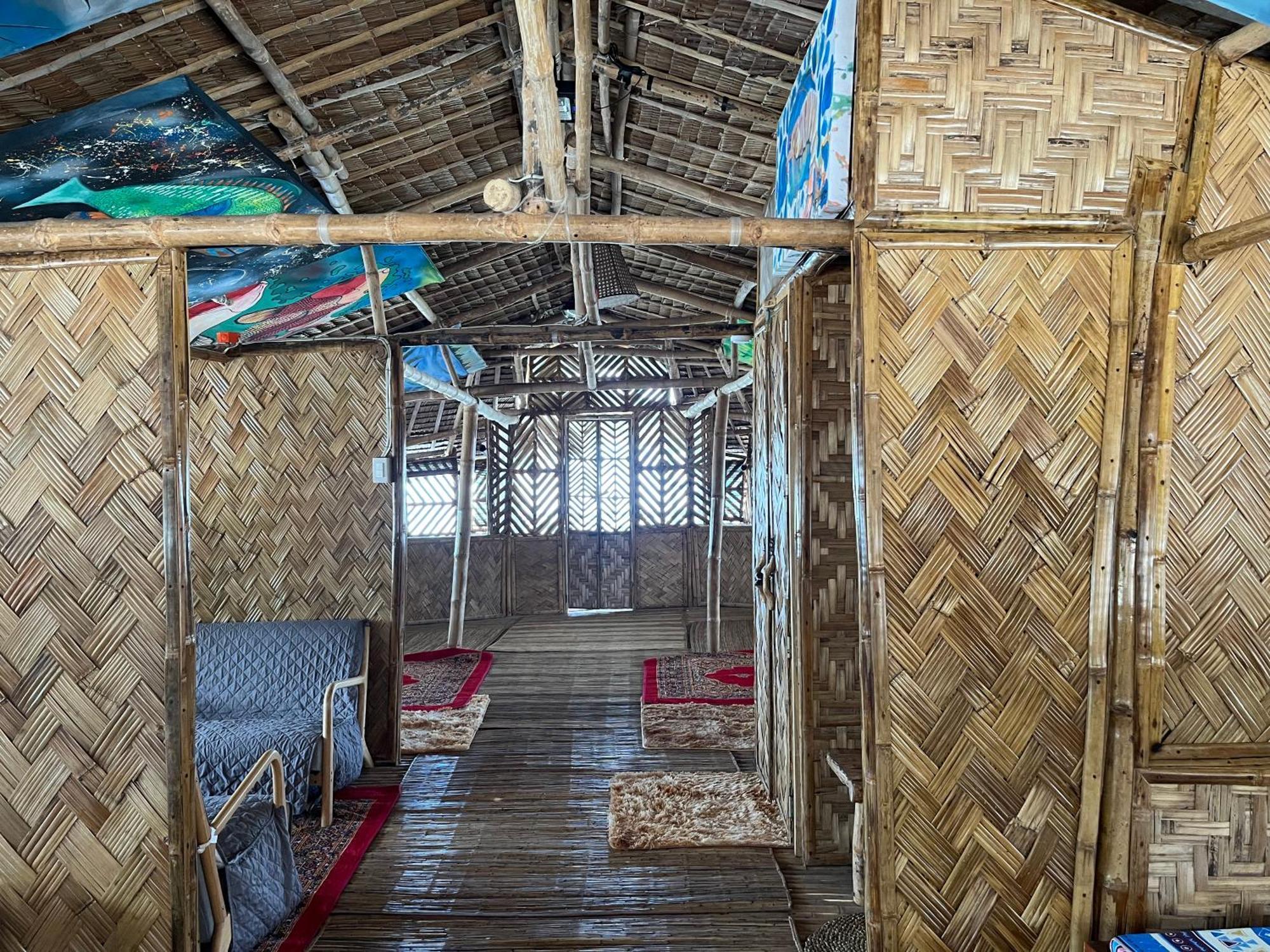 Bamboo Nest Beachfront Puerto Princesa Екстериор снимка