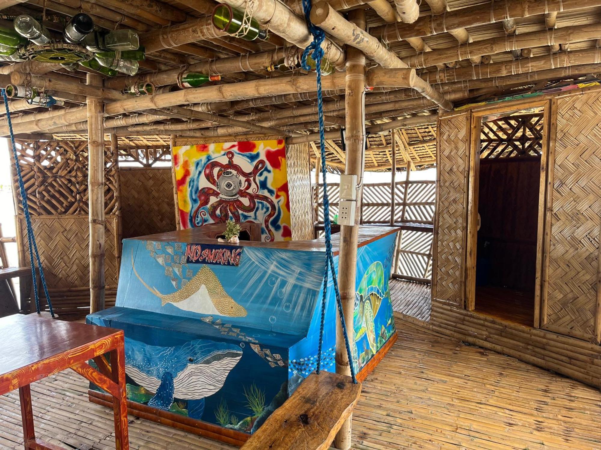 Bamboo Nest Beachfront Puerto Princesa Екстериор снимка